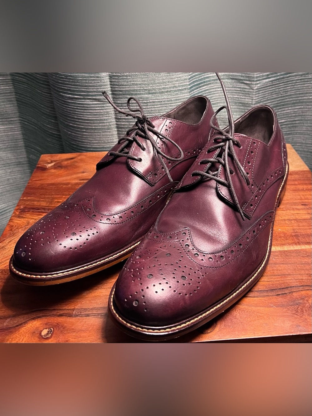 Joseph Abboud Men’s 10.5 Burgundy Leather Wingtip Oxford Shoes